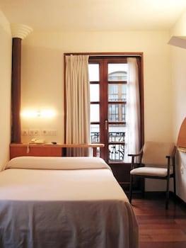 La Plaza I Hotel Luanco