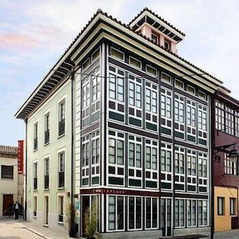 La Plaza I Hotel Luanco